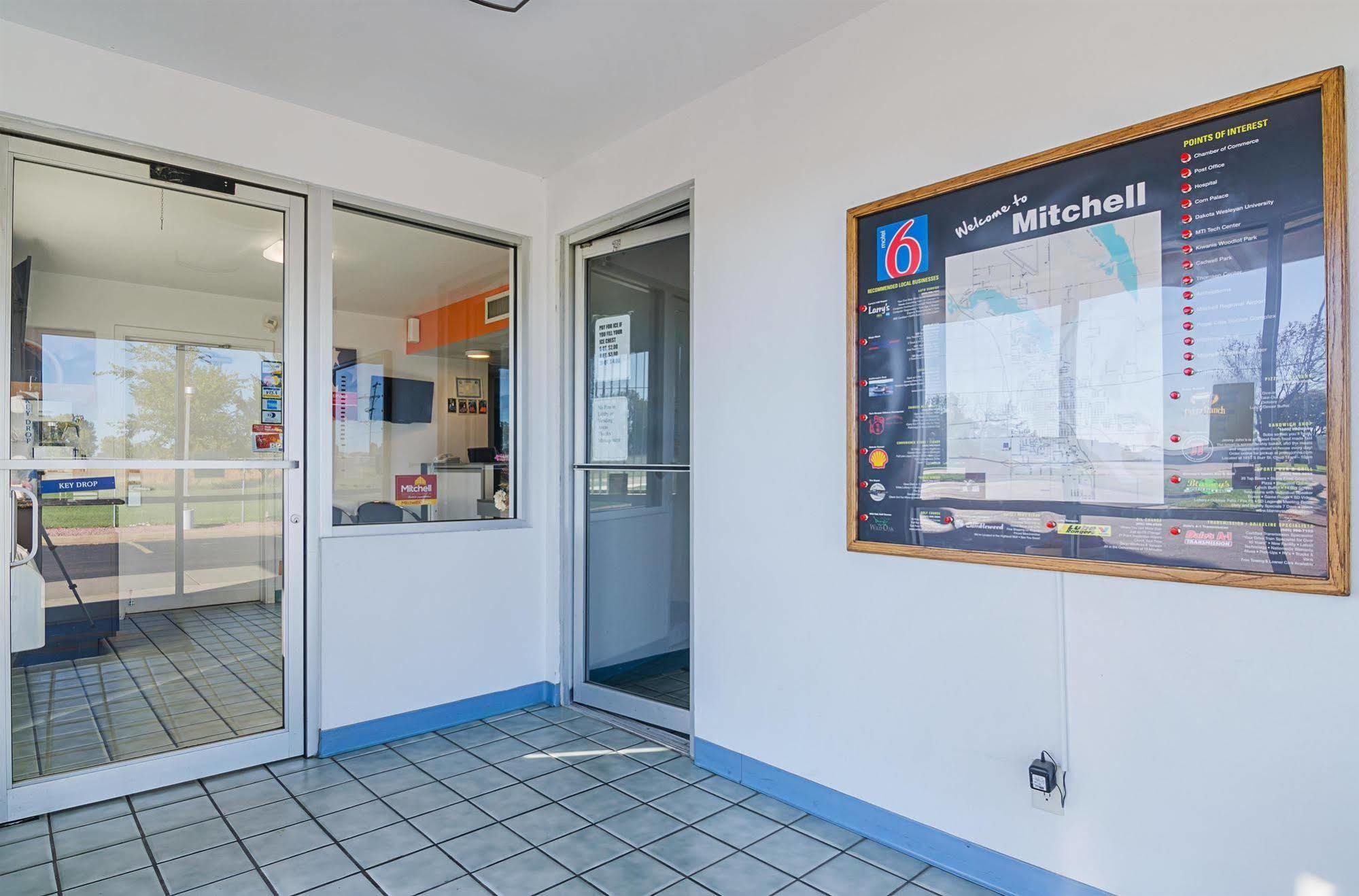Motel 6-Mitchell, Sd Exterior photo